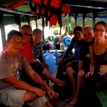 On board with our guide Jose (left), our boatman Ruben (opposite of Marion), Anna from Germany and Duncan from Australia
